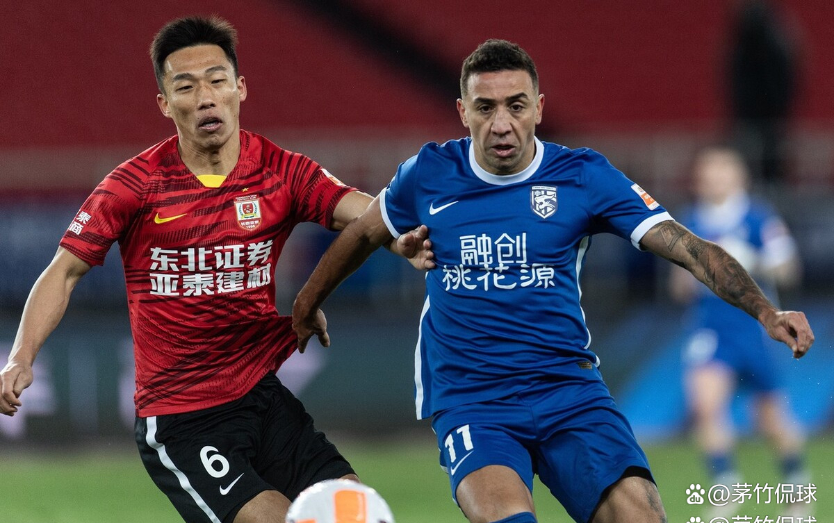 九游官方入口包含刚刚！芝加哥公牛手感冰凉备战足总杯印第安纳步行者围绕中超止住颓势，新疆广汇转会期扳平良机的词条